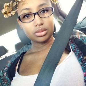 Meet your Posher, Riana